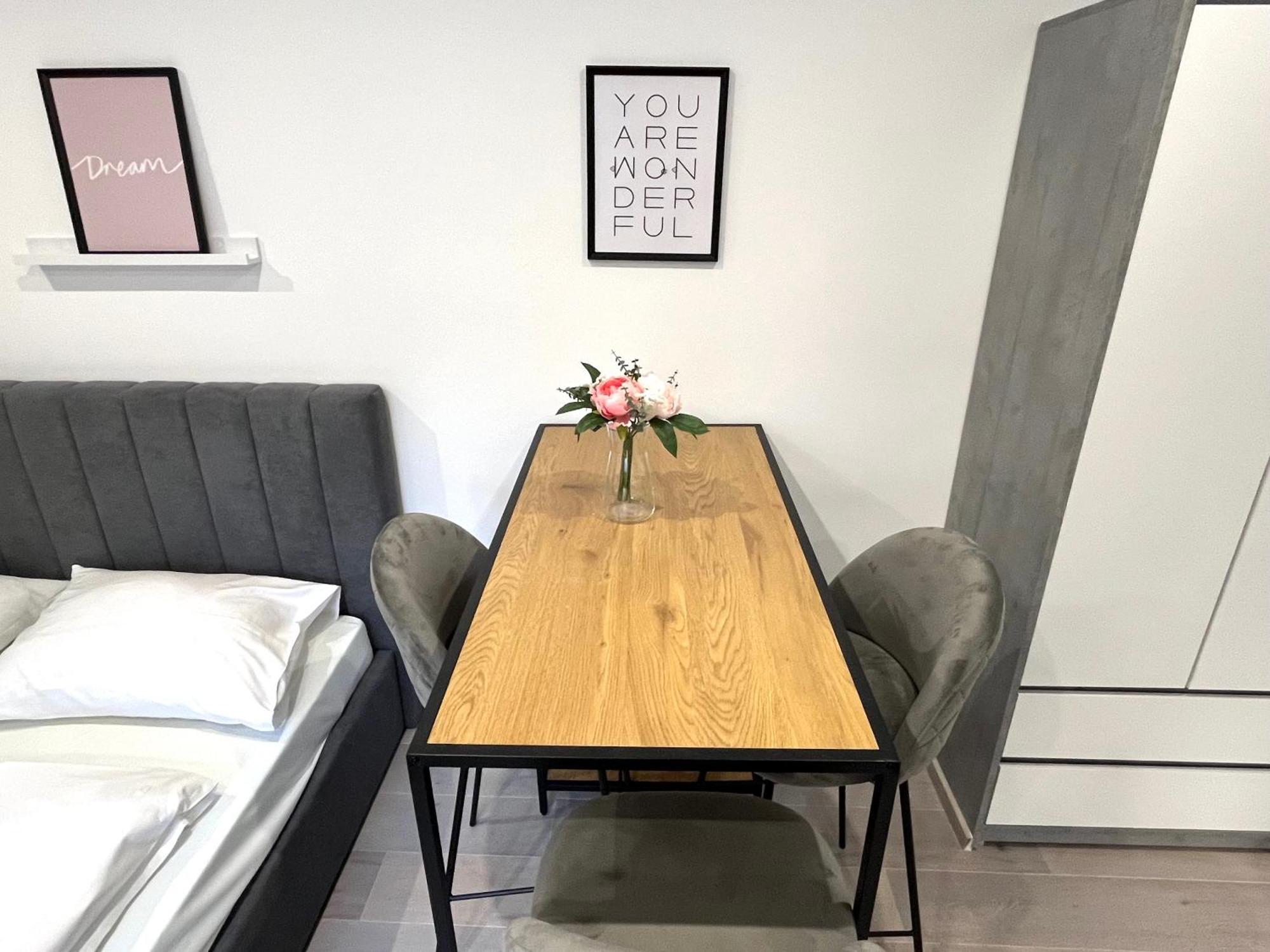 Modern, Smart And In The Heart Of The Apartment Vienna